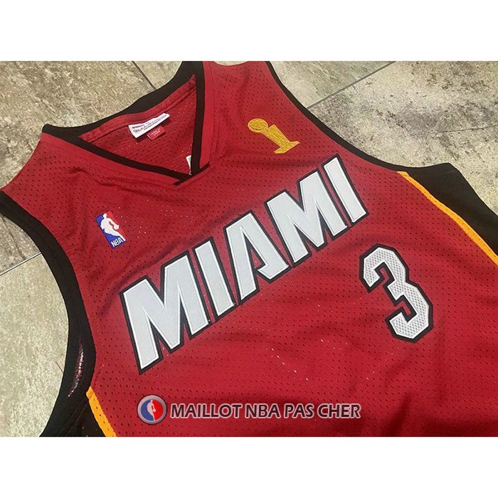 Maillot Miami Heat Dwyane Wade NO 3 Mitchell & Ness 2005-06 Authentique Rouge